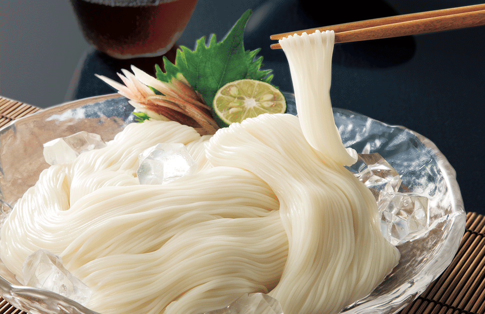 親子で流しそうめん体験